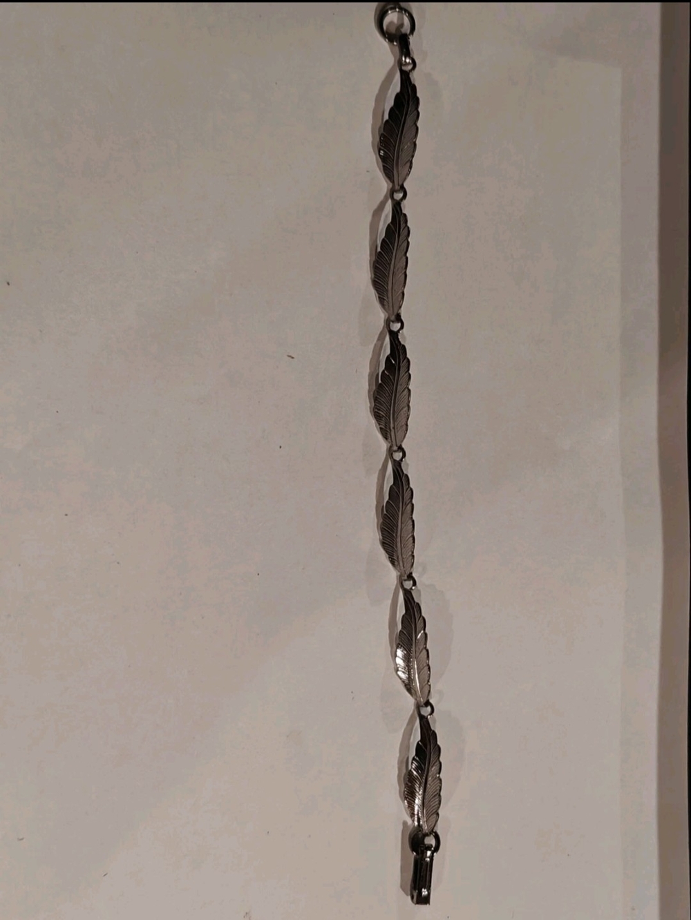 8in Silver Tone Feather Link Bracelet